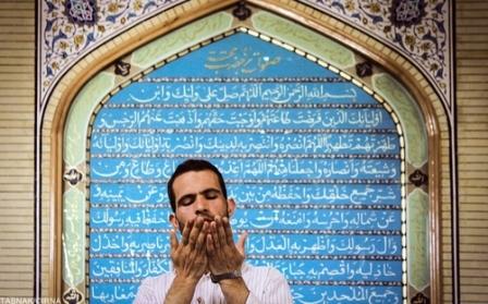 صور: اعتكاف في مسجد جمكران