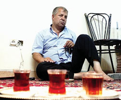 بی تعصب ها را بیرون کنید