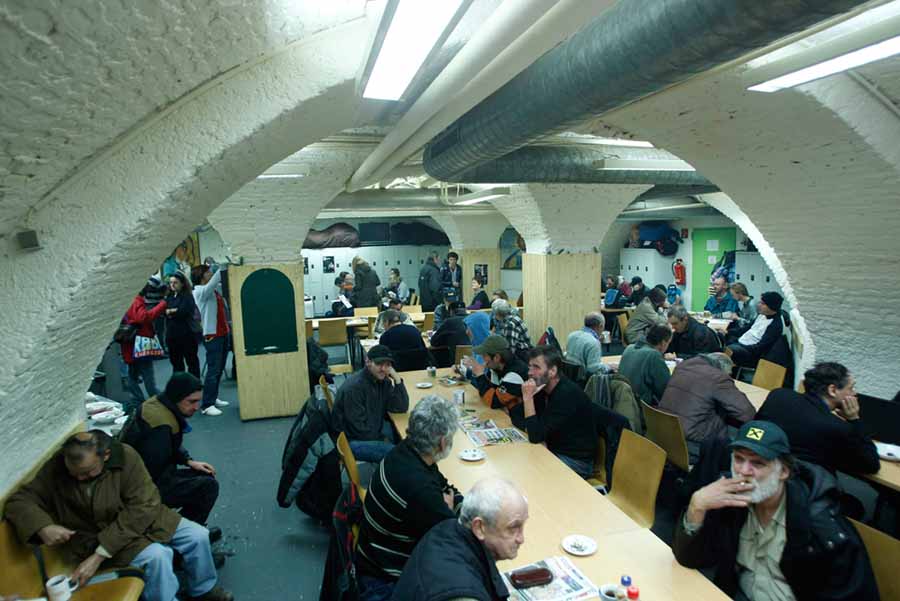 1 دسامبر 2011/ وین؛ اتریش یک مرکز ساماندهی به وضعیت بی خانمان در اتریش