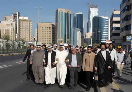 25 فوریه 2012: اعتراض مردم در خیابان های منامه REUTERS/Hamad I Mohammed