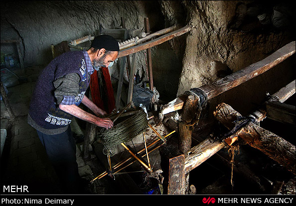 تصاویر: کارگاه عبا بافی