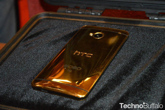 Gold HTC One بدنه از طلای 18 عیار - قیمت 4489