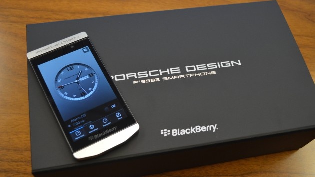 Porsche Design P’9982 جنس بدنه استنلس استیل و چرم عقاب ایتالیایی و چرم تمساح - قیمت 2244 دلار