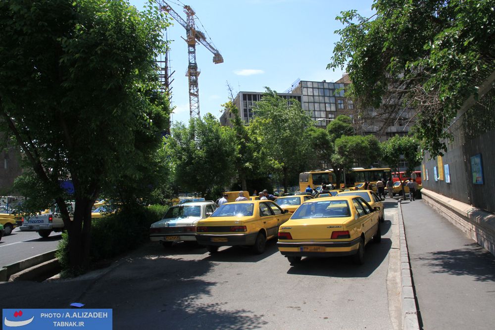 تصاویر: اوضاع نابسامان تاکسیها