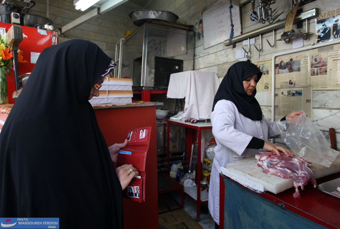 یک روز کاری بانوی قصاب