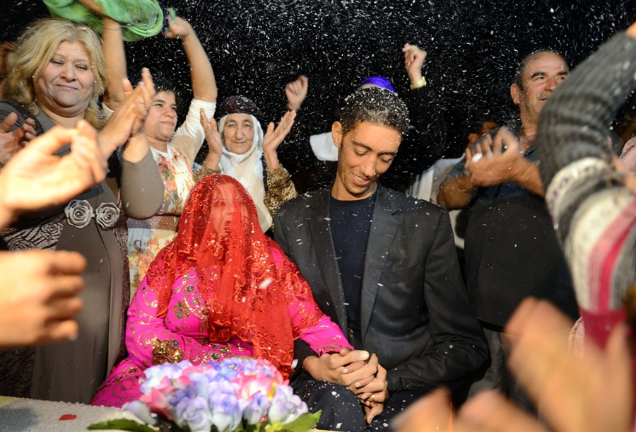 مراسم حنابندان بلند قد ترین مرد جهانم  Ibrahim Yukut / Anadolu Agency via Getty Image