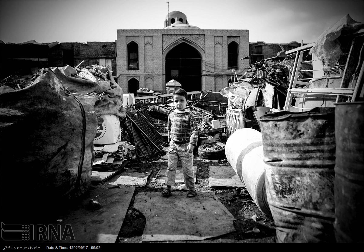 سرای حاج رضا، بنای تاریخی یا ...