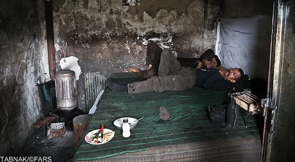 زندگی در معدن