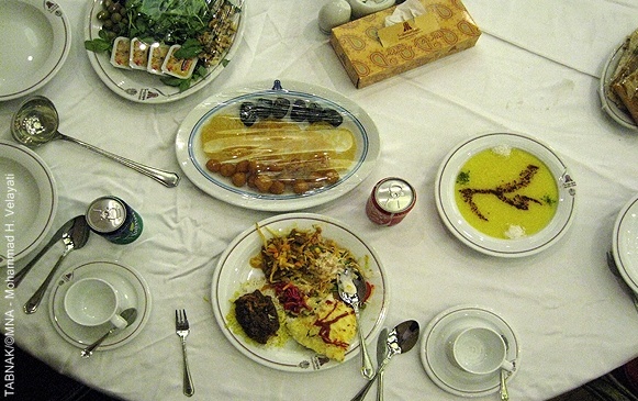 سفره های رنگین افطاری