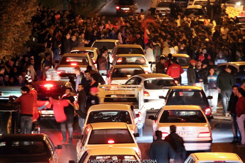 شادی پرسپولیسیهای سمنان!