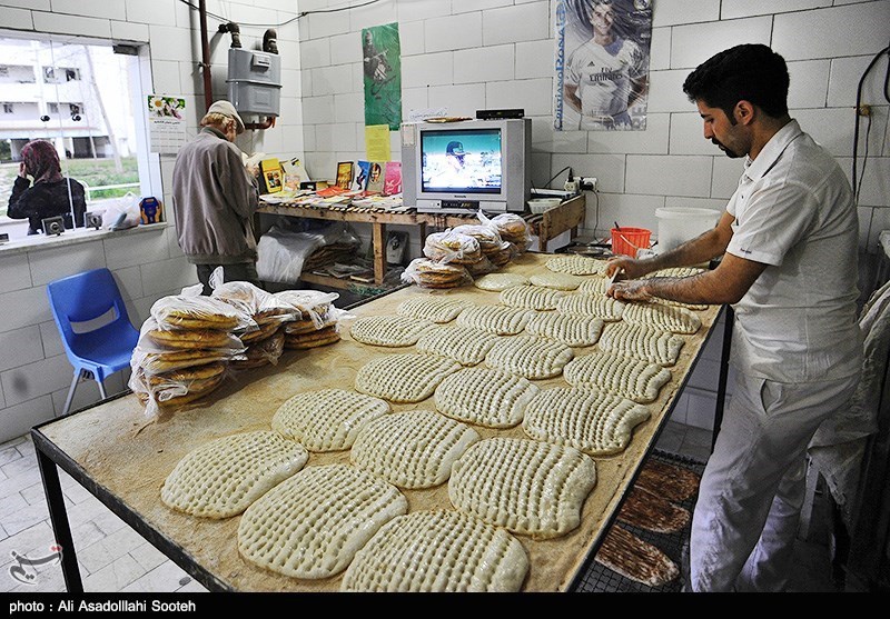 نانوای دوستدار کتاب - گیلان