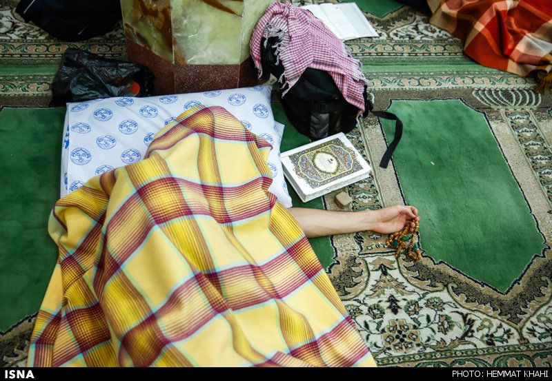 آیین معنوی اعتکاف در تهران