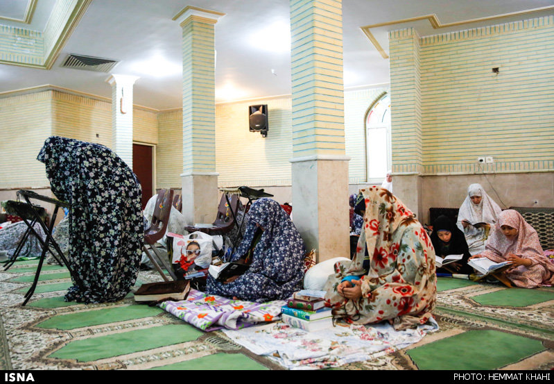 آیین معنوی اعتکاف در تهران
