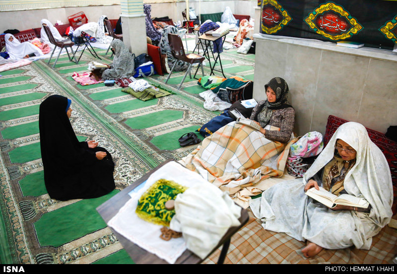 آیین معنوی اعتکاف در تهران