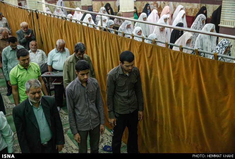 آیین معنوی اعتکاف در تهران