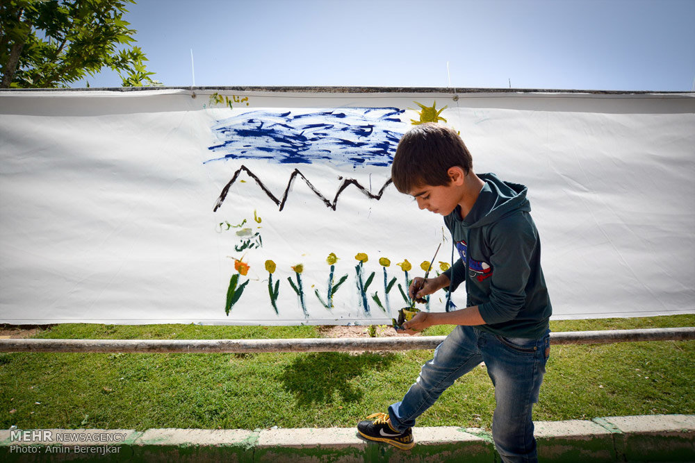 جشنواره نقاشی دیواری