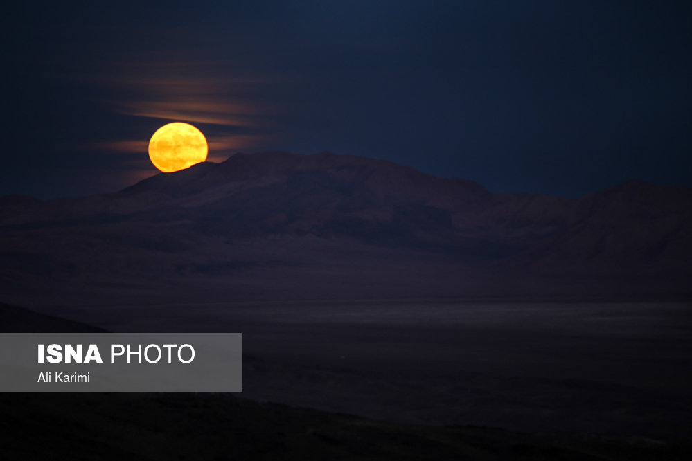 ابرماه در آسمان ایران