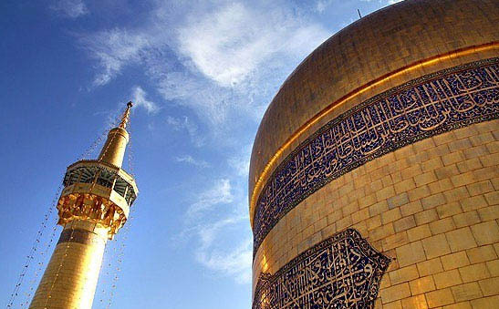 تنظیف و شستشوی گنبد طلایی حرم رضوی