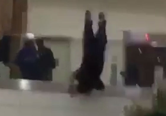 لحظه خودکشی شاهزاده سعودی در فرودگاه لندن
