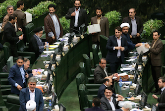 حاشیه‌هایی که از جلسه دیروز مجلس درز کرد