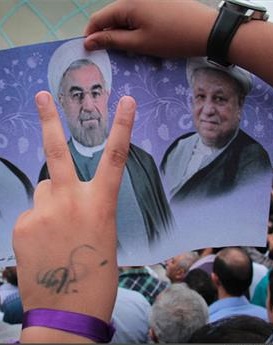 «حجاریان و نبوی» نمی‌خواهند نتیجه انتقاد از «روحانی»، «احمدی‌نژادی» دیگر باشد!