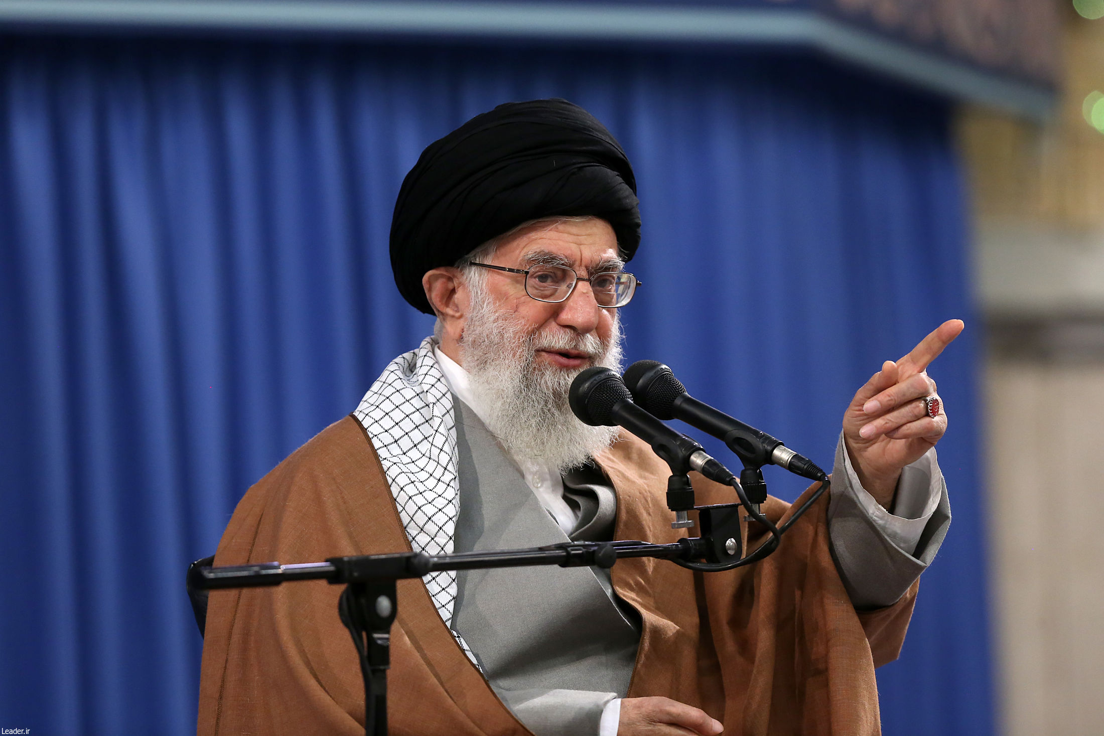 ملت ایران قوی‌تر از ۴۰ سال قبل و دشمنان آن ضعیف‌تر شده‌‌اند/ نباید از دشمن ترسید و دچار اشتباه محاسبه شد