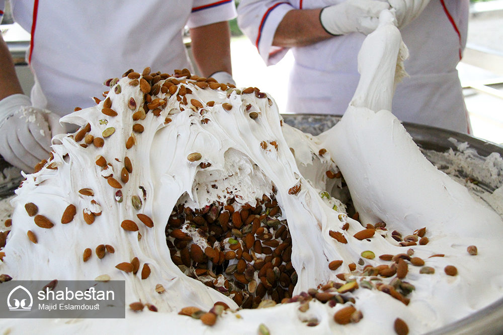 «گز» سوغات نصف جهان