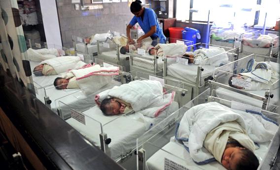 Replacement Fertility Declines Worldwide
