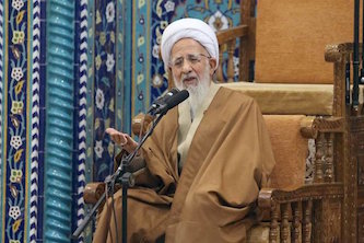 جوادی آملی: قم باید الگوی جامعه اسلامی باشد