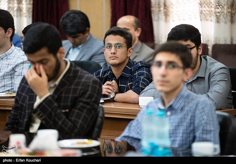 تجلیل از نفرات برتر کنکور ۹۸