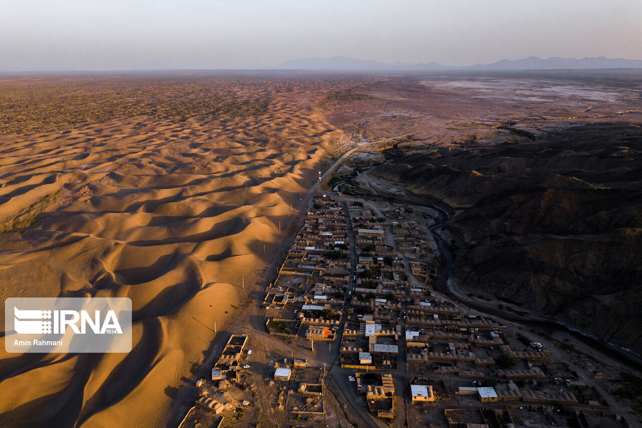 کویر رضاآباد