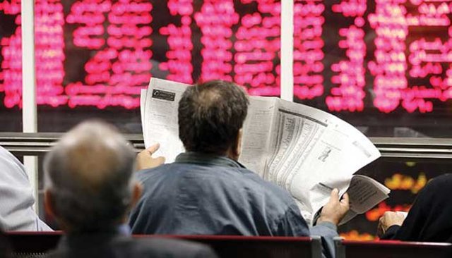 نگرش جدید بر بازار سرمایه غالب شده است / یکه تازی بورس متأثر از کدام بازار است؟