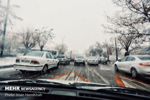 بارش برف پاییزی در همدان