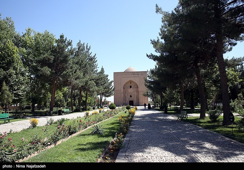 گنبد هارونیه - توس