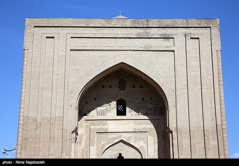 گنبد هارونیه - توس