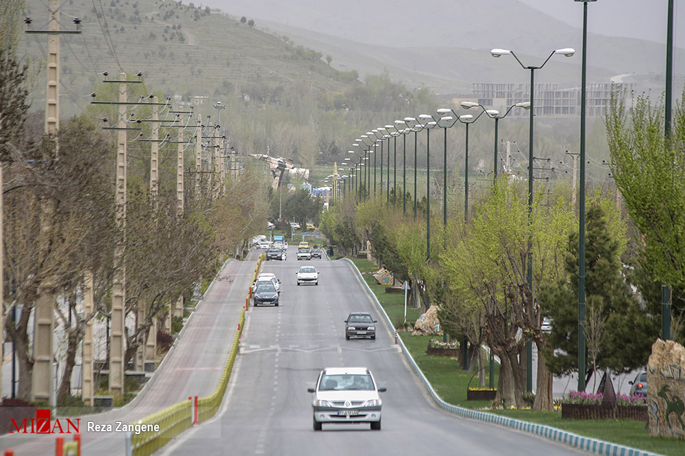 خاک در آسمان همدان