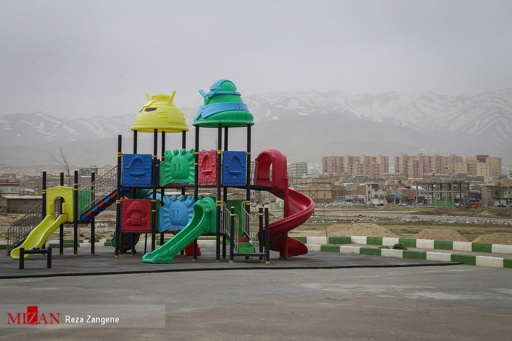 خاک در آسمان همدان