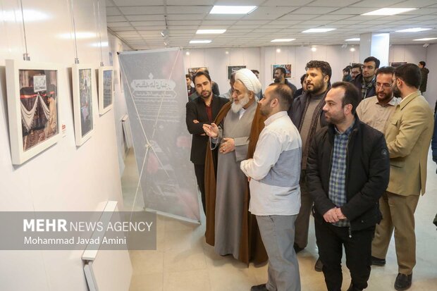 نمایشگاه عکس «لحظههای نور»