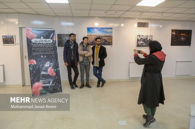 نمایشگاه عکس «لحظههای نور»