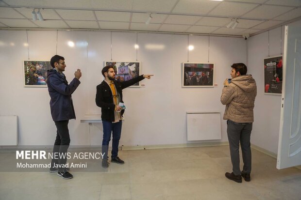 نمایشگاه عکس «لحظههای نور»