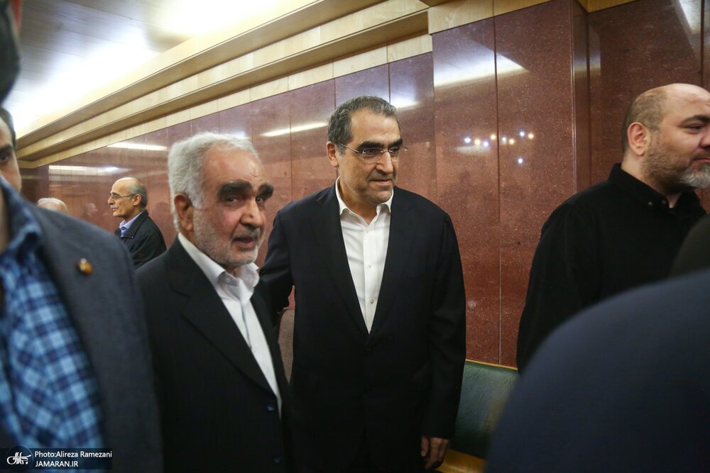 چهرههای اصلاحطلب در مراسم ختم مادر حجاریان