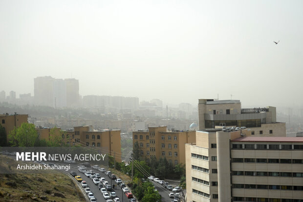 تهران بی نفس…