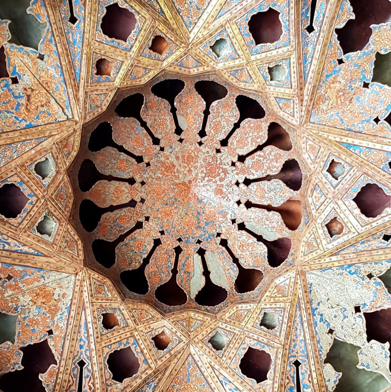 تالار موسیقی عالی قاپو