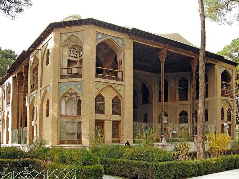 کاخ هشت بهشت