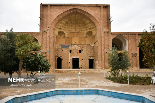 مسجد جامع ساوه