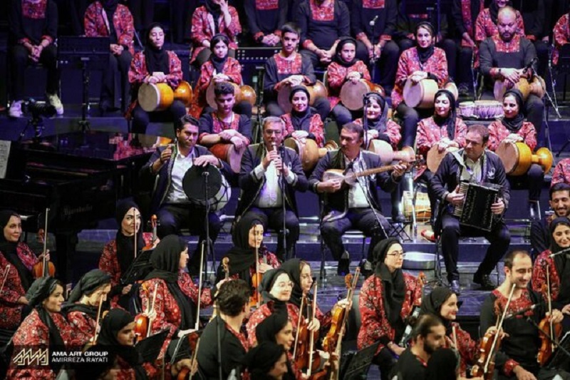 طنین ساز و آواز ۴۰ گروه موسیقی