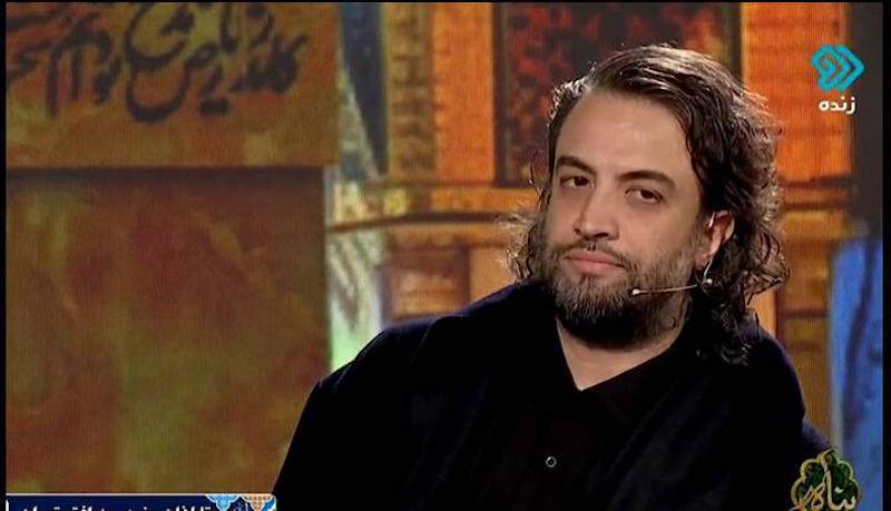 اذان گفتن «بنیامین بهادری» در ویژه برنامه ماه رمضان