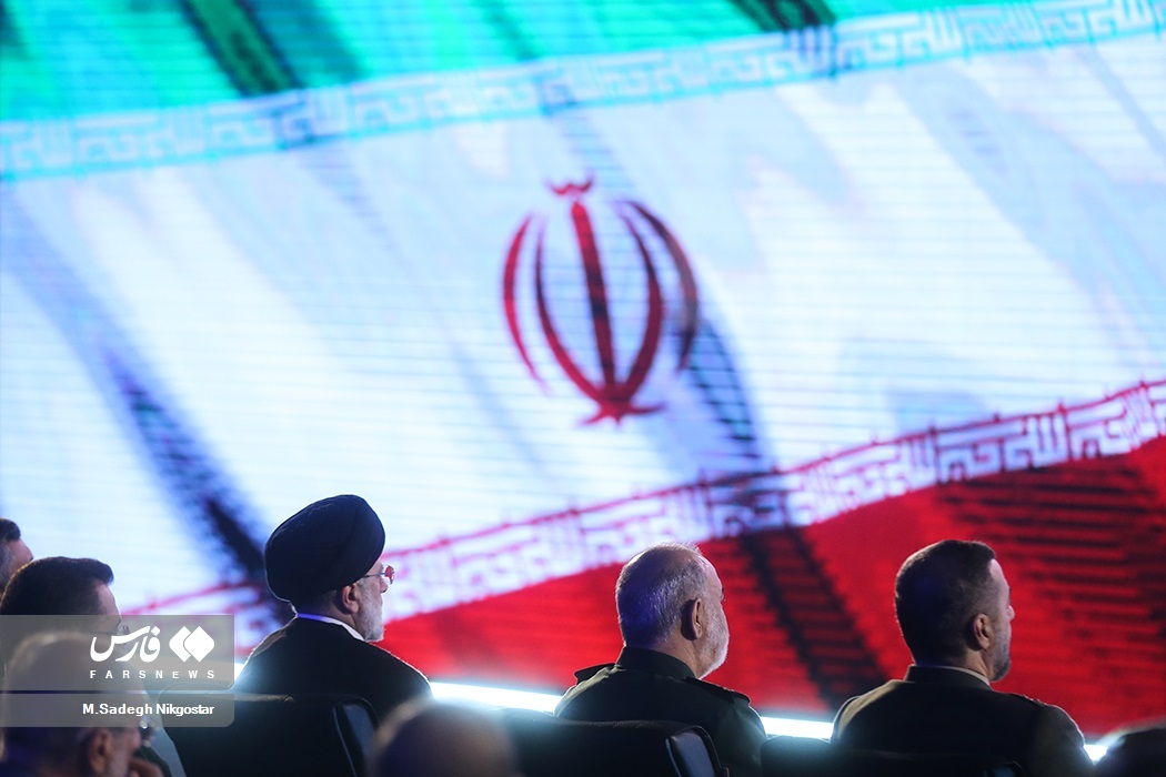 ابرموشک هایپرسونیک ایرانی رونمایی شد / انتخاب نام موشک «فتاح» توسط رهبر انقلاب