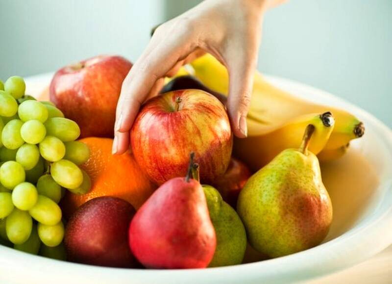 به جای شیرینی این میوه‌ها را بخورید