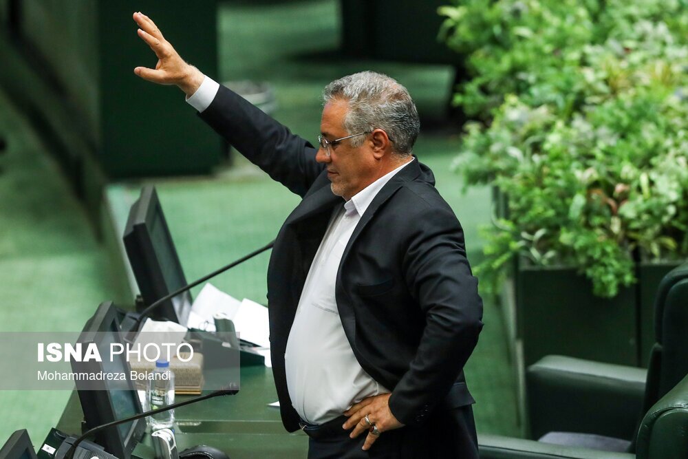 وزیرخارجه : چطور به تو گیر ندادند خانم؟!